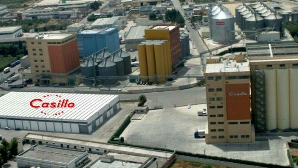 Nel mondo Ho.Re.Ca., la scelta della farina non è un dettaglio tecnico: è una decisione strategica che incide su identità del locale, qualità del prodotto finale, costanza del servizio e percezione del cliente.